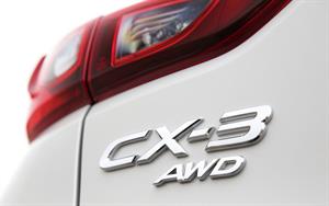 نگاهی کوتاه به مزدا CX-3 مدل 2015